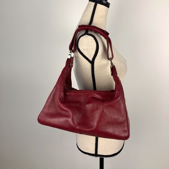 Tod's Red Leather Shoulder Bag - Picture 2 of 8